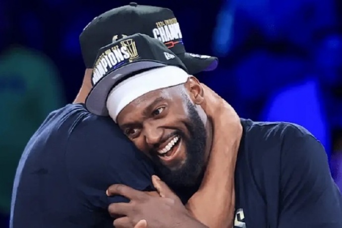 波蒂斯预计续约雄鹿,球员选项与长约皆有可能 波蒂斯预计续约雄鹿,球员选项与长约皆有可能